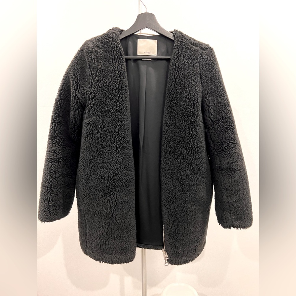 Aritzia Wilfred teddy coat with Zipper